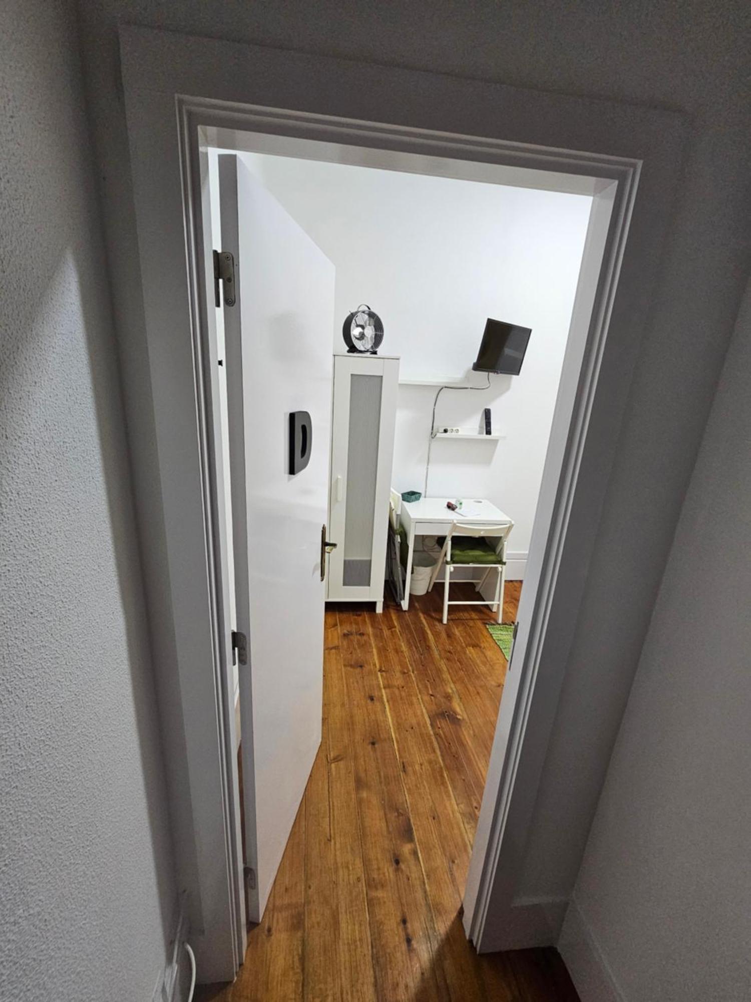 Almirante Guesthouse リスボン 部屋 写真