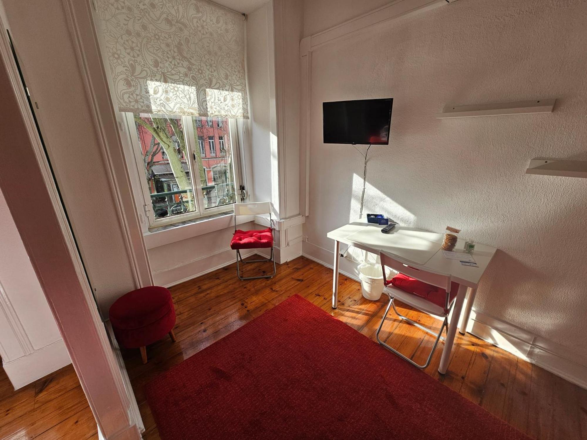 Almirante Guesthouse リスボン 部屋 写真